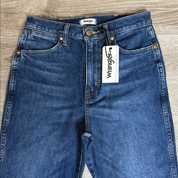 NWT Wrangler Women’s Wanderer High Rise Modern Flare Jeans Blue Sz 27x30 - Picture 3 of 11